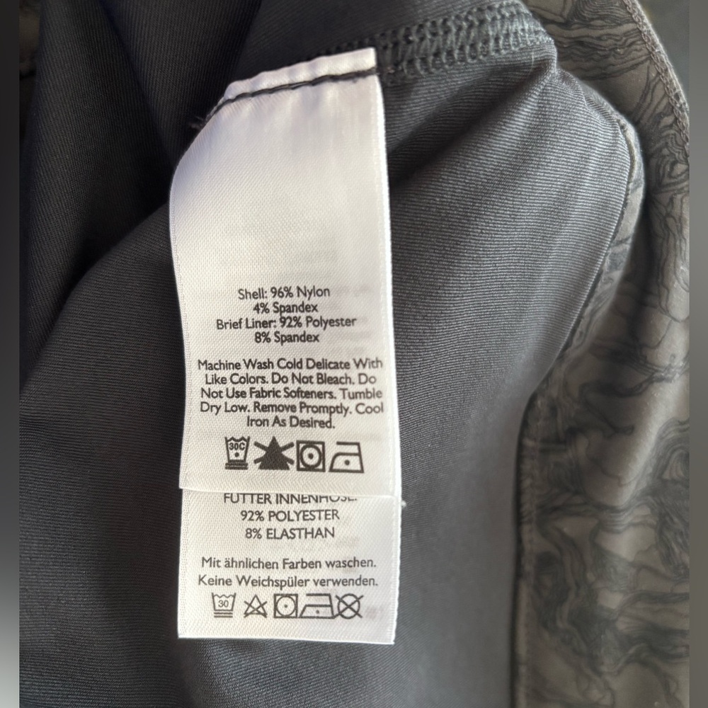 Eddie Bauer skort size 8 black gray pattern. Preloved. Good condition. - Picture 11 of 11